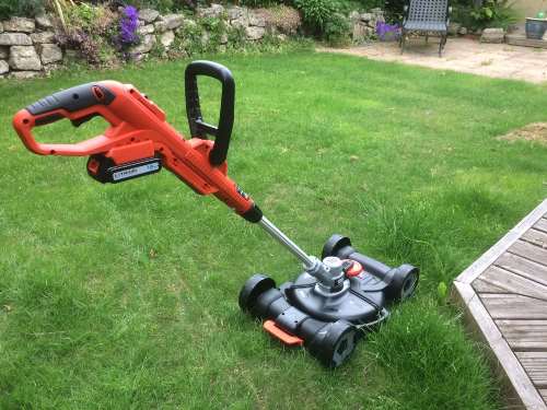 Black and Decker STC1820PC-GB 18v Li-Ion AFS Grass Trimmer Strimmer 28cm  2.0Ah